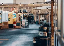 Spread Holiday Cheer: Best Bosses' Wishes & Quotes 👨‍💼🎉🎁