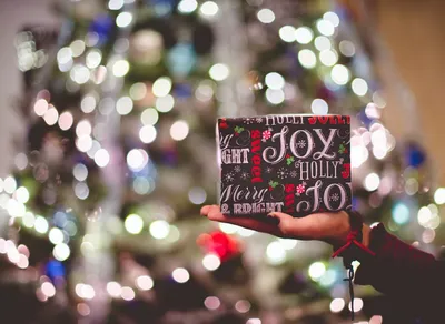 Spread Holiday Cheer with Inspirational Wishes for Colleagues